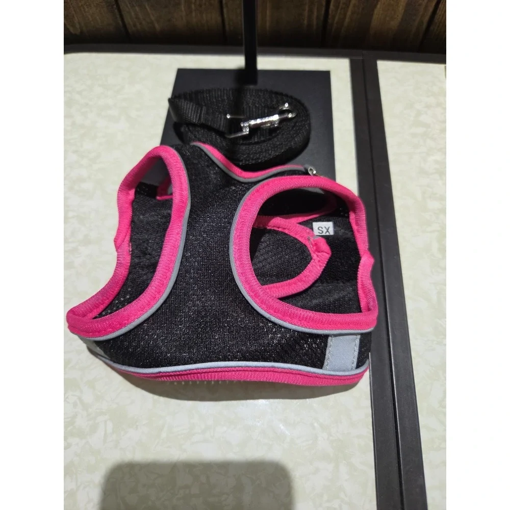 X-Small Pink & Black Dog Harness W/leash